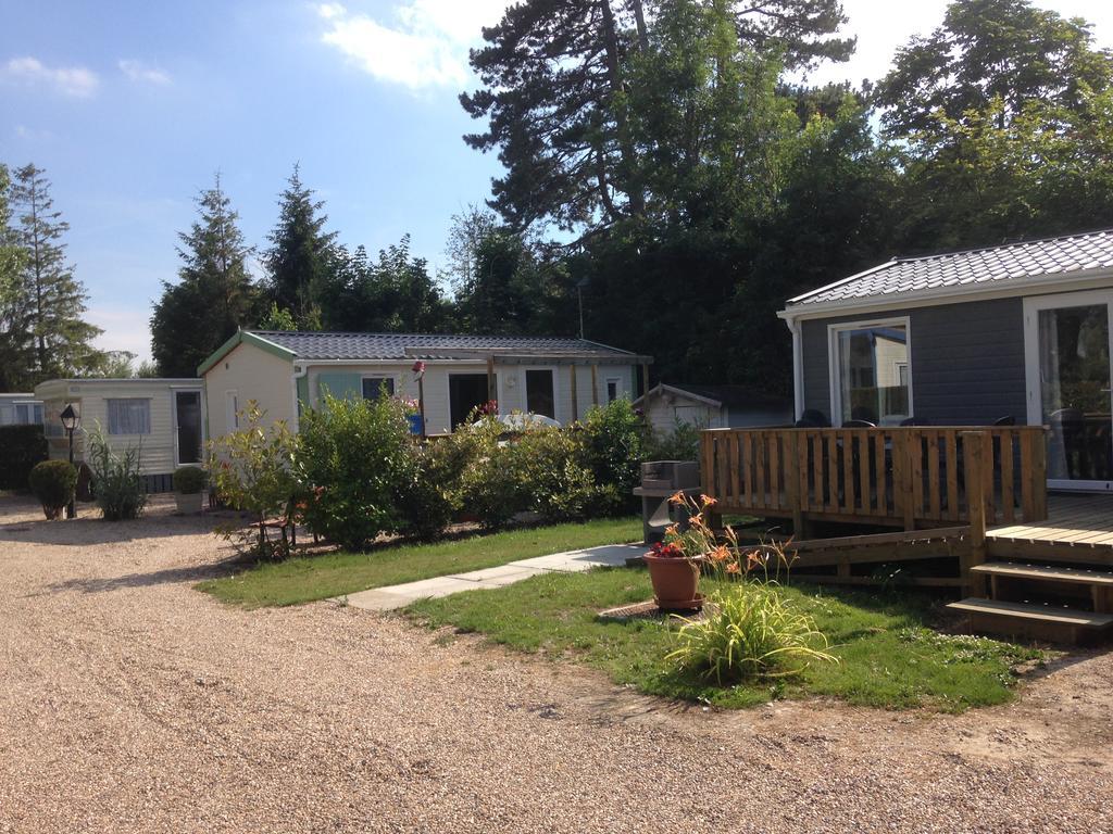 Caravaning Les Tourterelles Rang-du-Fliers Exteriör bild